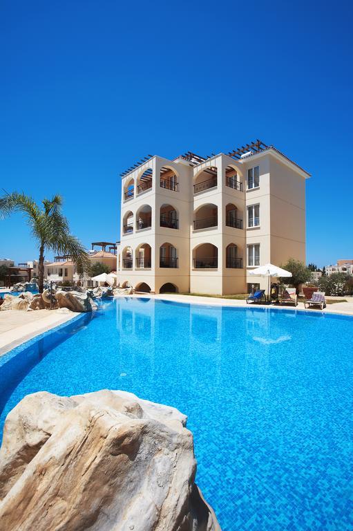Adamou Gardens Apartment Paphos Ngoại thất bức ảnh